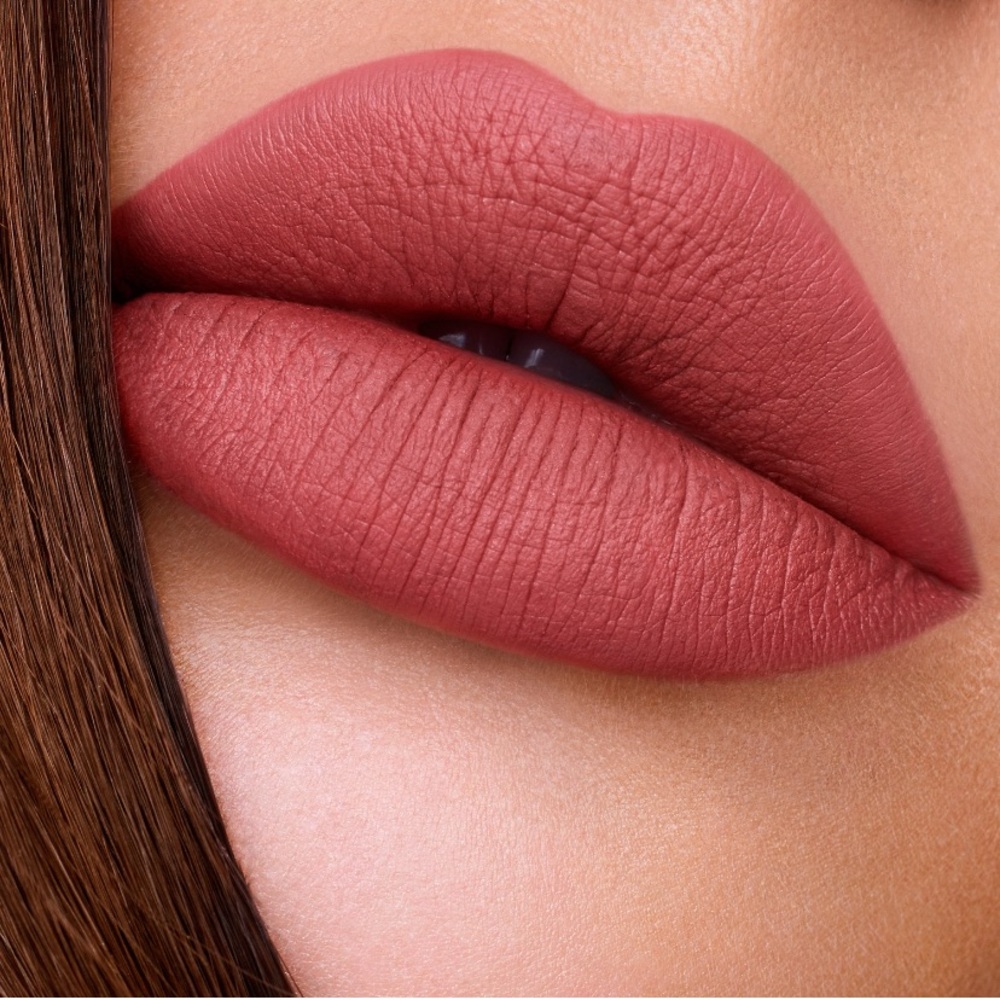 💄2/$40 Show Girl-Charlotte Tilbury Hollywood Lips
